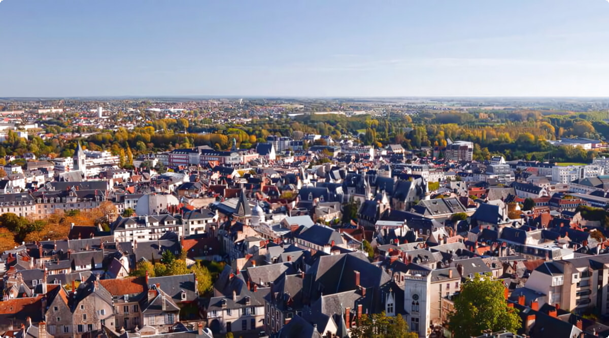 I nostri servizi di noleggio auto offrono una vasta selezione di veicoli a Bourges.